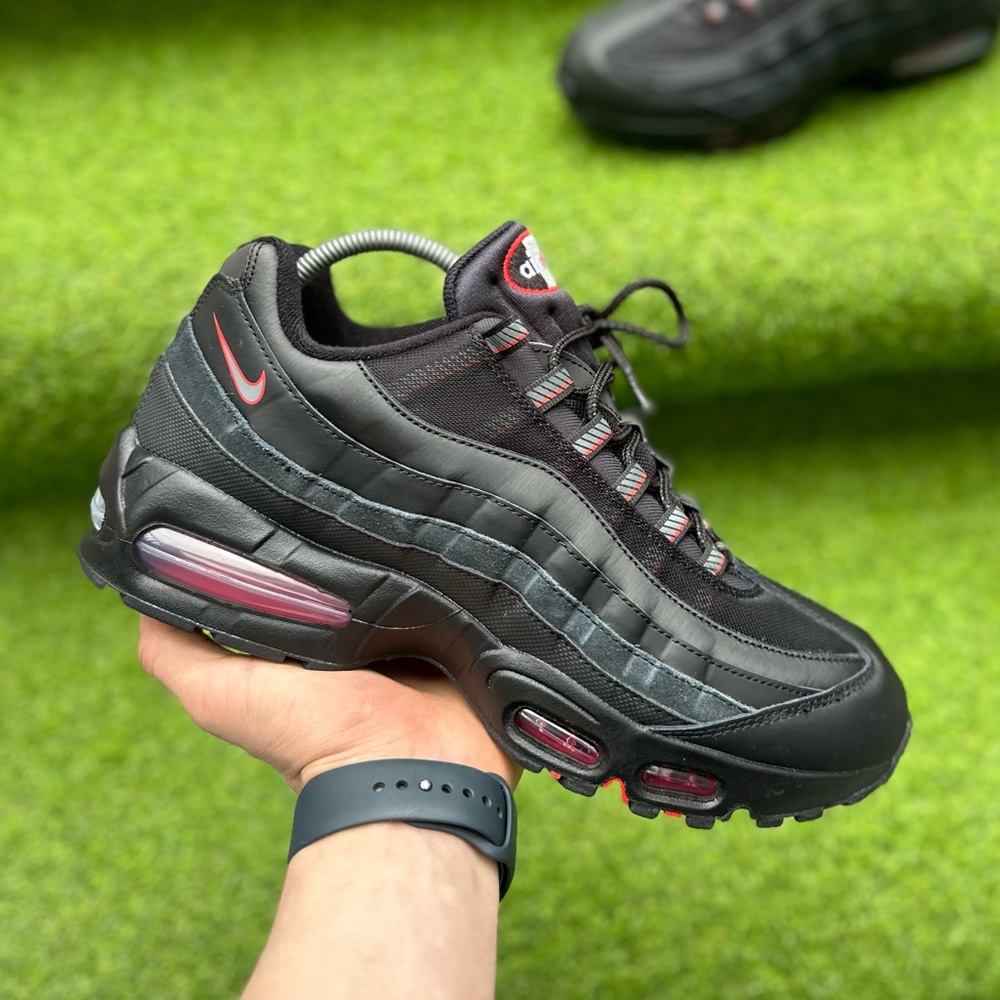Brand New Shoes Nike Air Max 95 Racing Pack  Men’s Authentic Sneakers Size 11 US